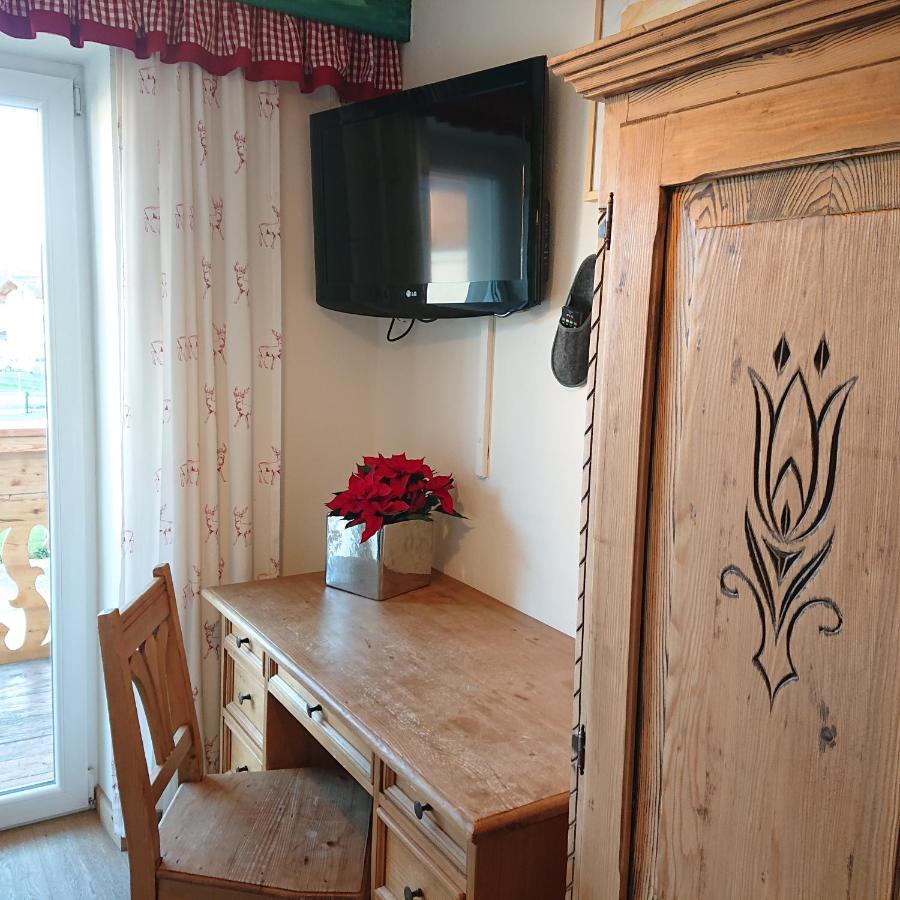 Alpenhostel "Das Besenhaus" Алтенмаркт им Понгау Екстериор снимка